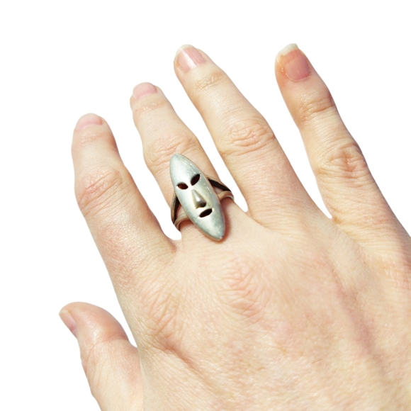 Vintage 925 Sterling Silver Mask Ring - Picture 5 of 16